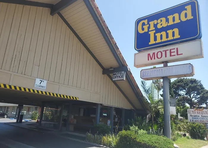Royal Grand Inn